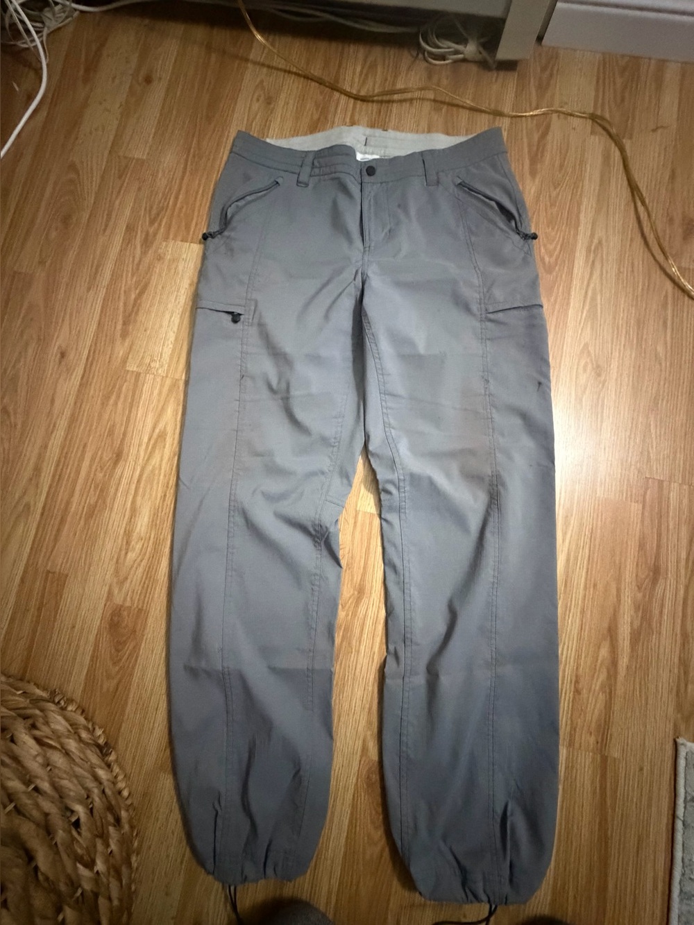 Women’s Gray Cargo Jogger Pants with Utility Pockets